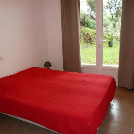Apartment T3 En Rdj Pour 6 Pers Dans Avec Piscine *